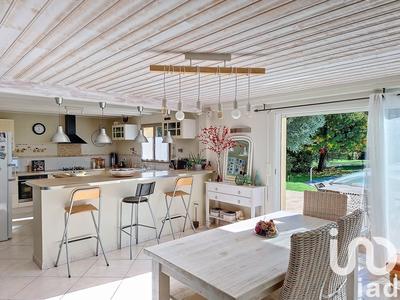 Maison - 200 m² - 7 pièces