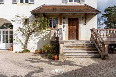 Bastide - 410 m² - 11 pièces