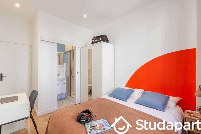 Chambre - 13 m² - 1 pièce