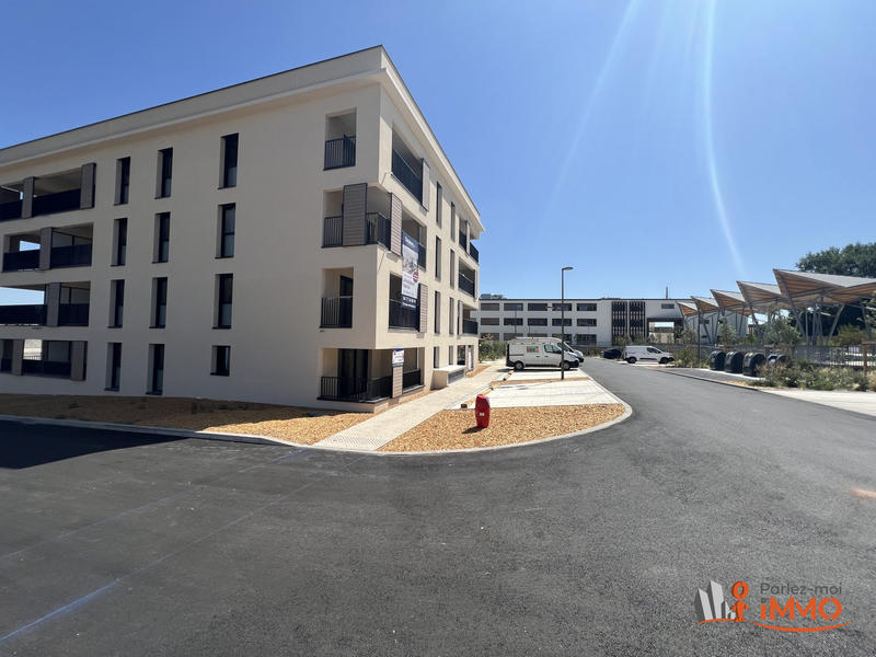 Appartement - 92 m² - 4 pièces