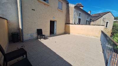 Maison - 90 m² - 3 pièces