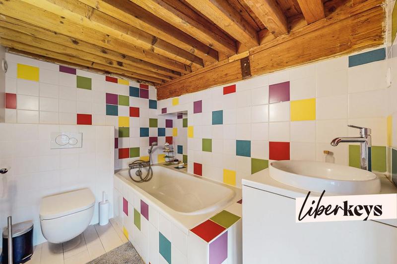 Appartement ancien - 116 m² - 5 pièces