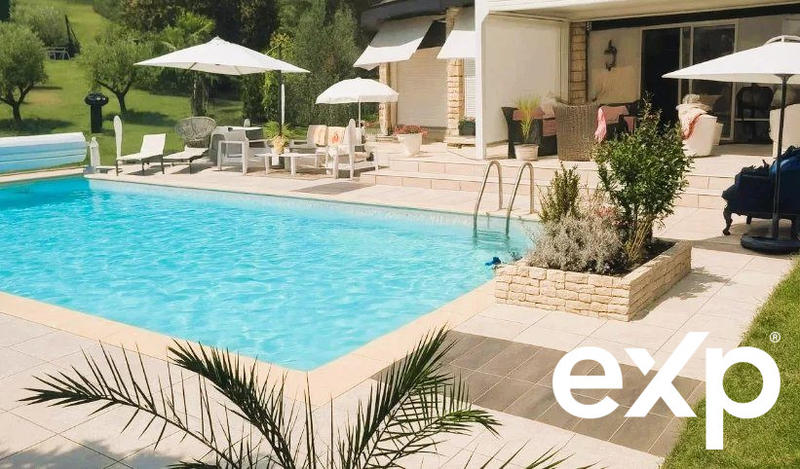 Maison - 288 m² - 11 pièces