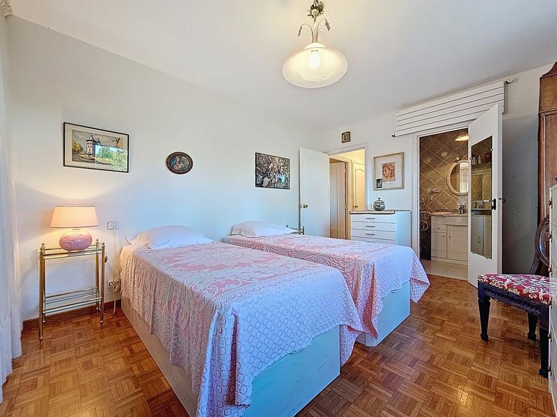 Appartement - 95 m² - 4 pièces