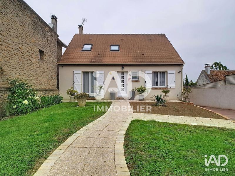 Maison - 96 m² - 5 pièces