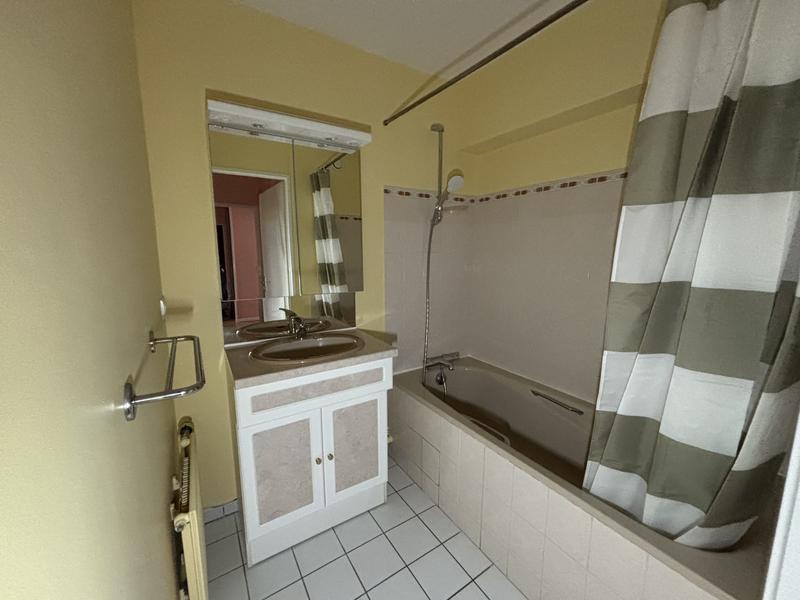 Appartement - 61 m² - 2 pièces