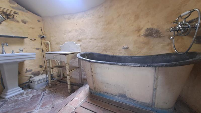 Maison - 274 m² - 9 pièces