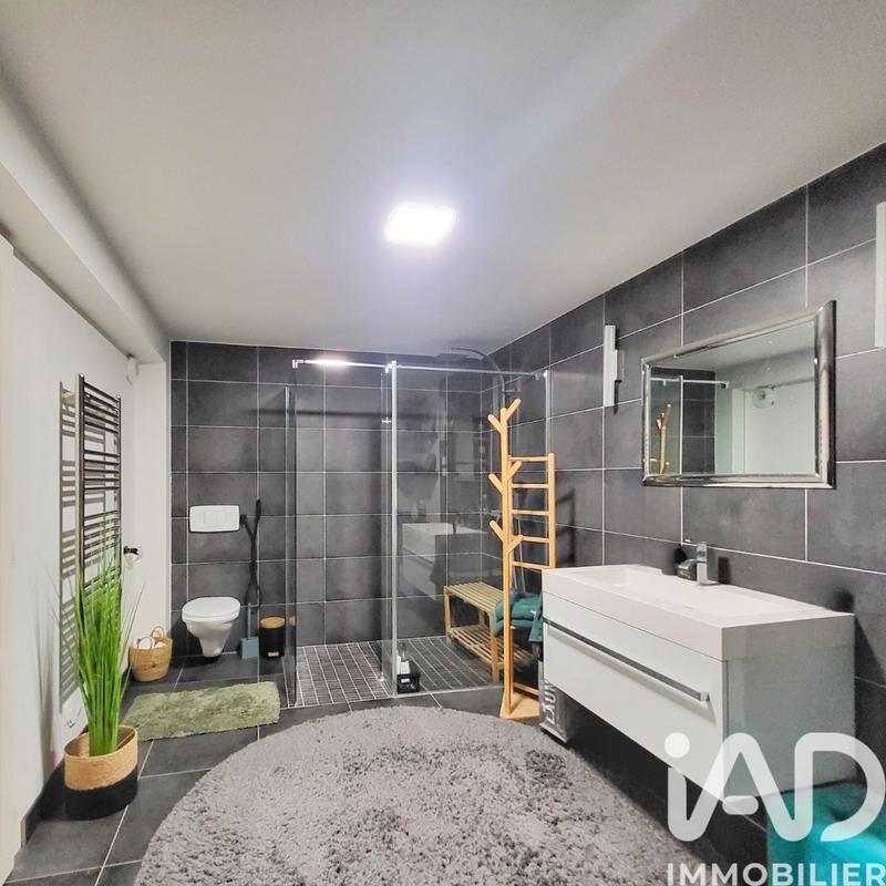 Maison - 237 m² - 7 pièces