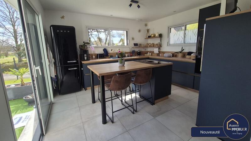 Maison - 143 m² - 7 pièces