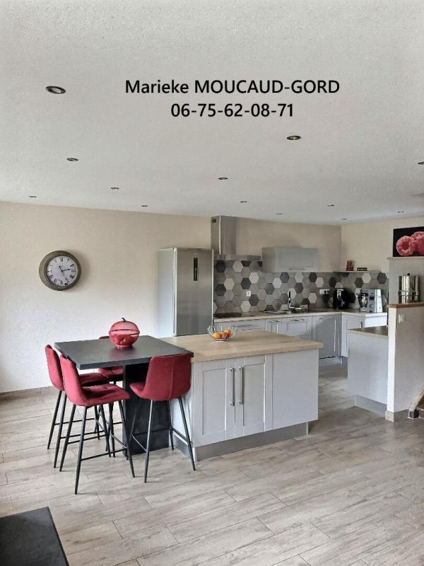 Maison - 150 m² - 10 pièces