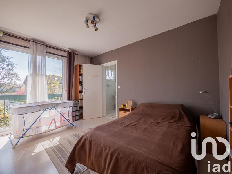 Maison - 300 m² - 13 pièces