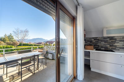 Maison - 270 m² - 12 pièces