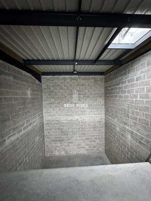 Local d'activités - 160 m²