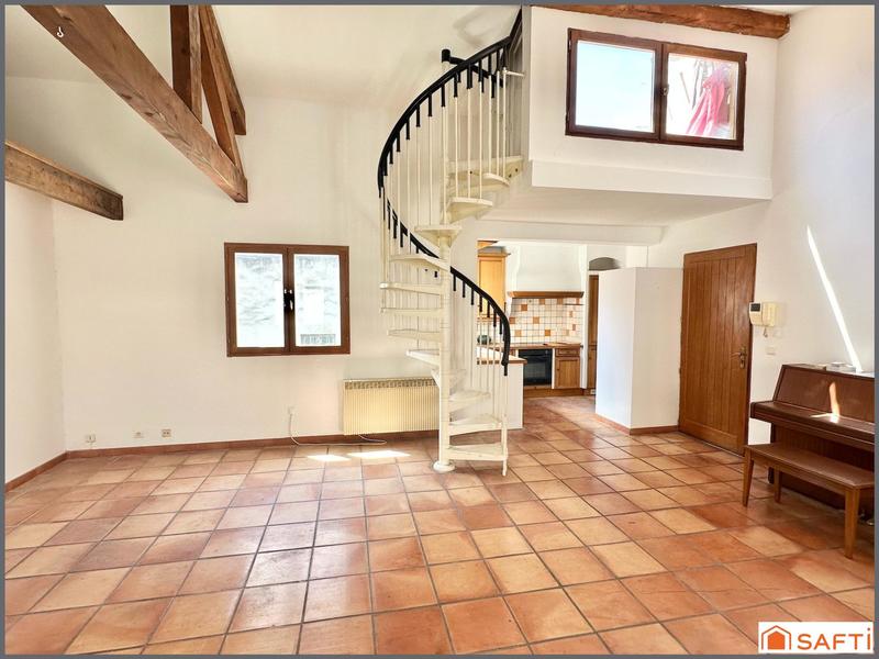 Appartement - 81 m² - 3 pièces