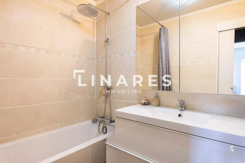 Appartement - 84 m² - 4 pièces