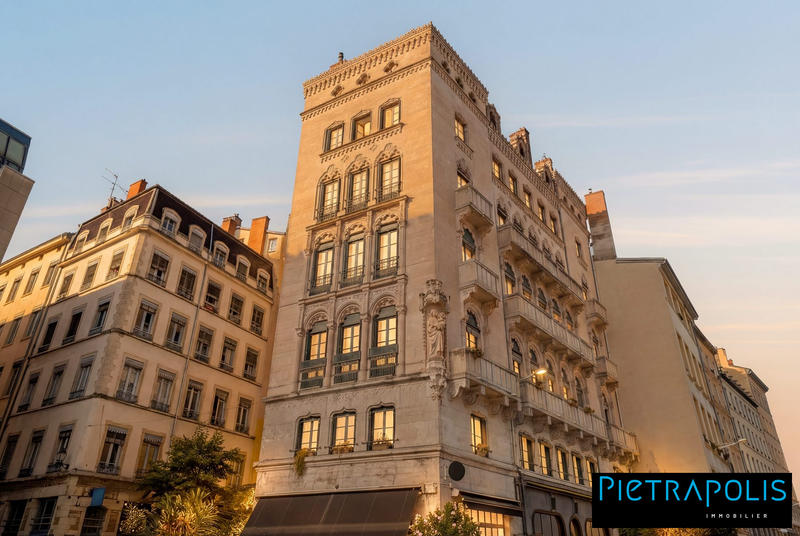 Appartement - 146 m² - 5 pièces