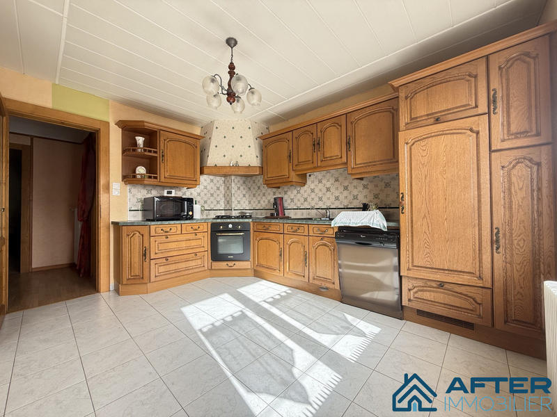 Maison - 140 m² - 6 pièces