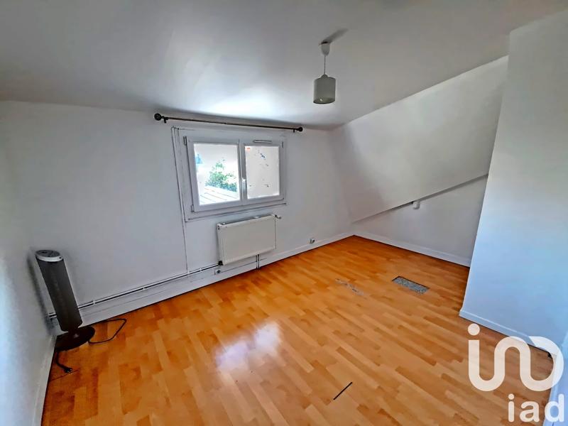 Maison - 111 m² - 6 pièces