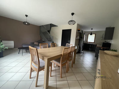 Maison - 95 m² - 5 pièces