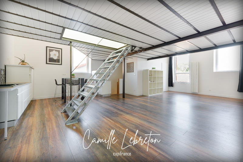 Maison - 92 m² - 5 pièces