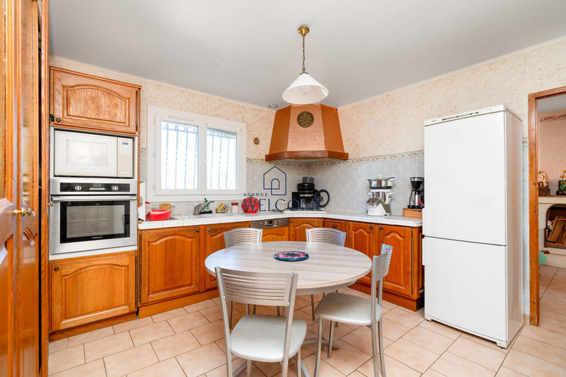 Maison - 104 m² - 4 pièces