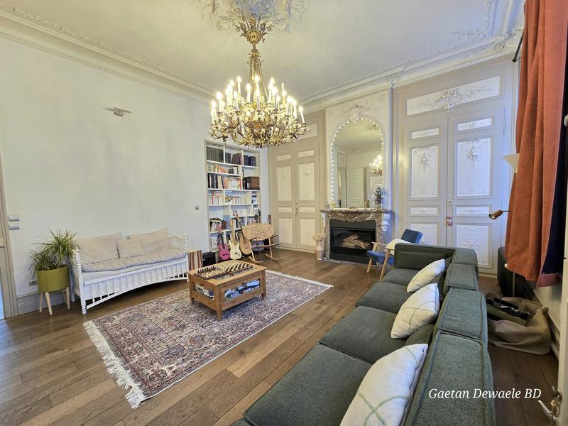 Maison de maîtres - 360 m² - 9 pièces