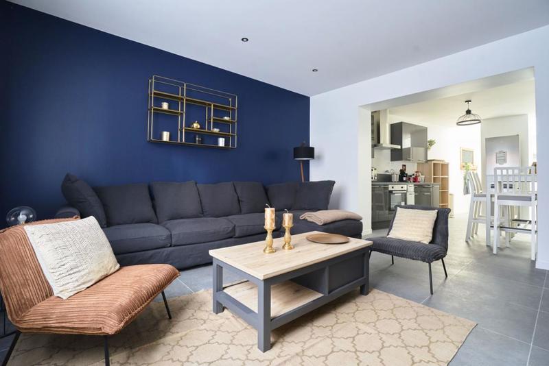 Maison - 152 m² - 8 pièces