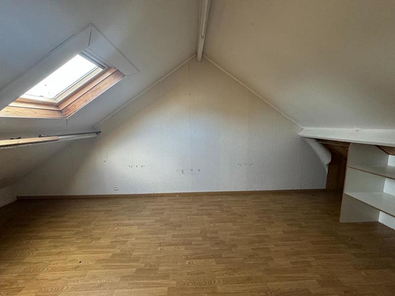 Maison - 80 m² - 5 pièces