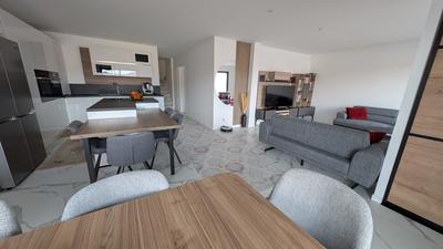 Villa - 140 m² - 6 pièces