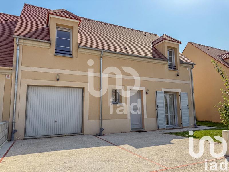 Maison - 96 m² - 4 pièces