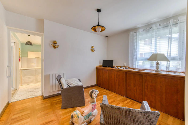 Maison - 121 m² - 7 pièces