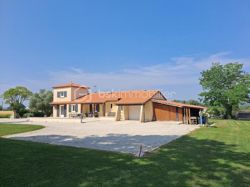 Villa - 136 m² - 6 pièces