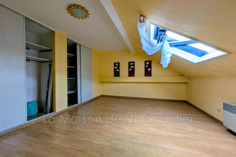 Appartement - 108 m² - 5 pièces