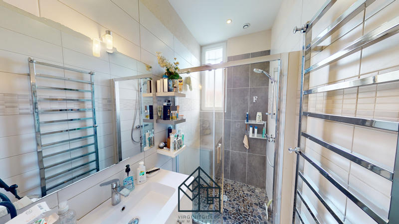 Maison - 157 m² - 6 pièces