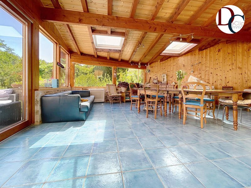 Maison - 183 m² - 7 pièces