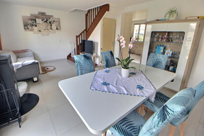 Maison - 90 m² - 6 pièces