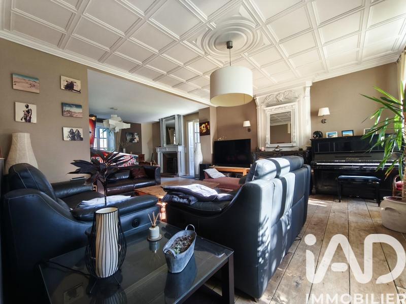 Maison - 360 m² - 6 pièces