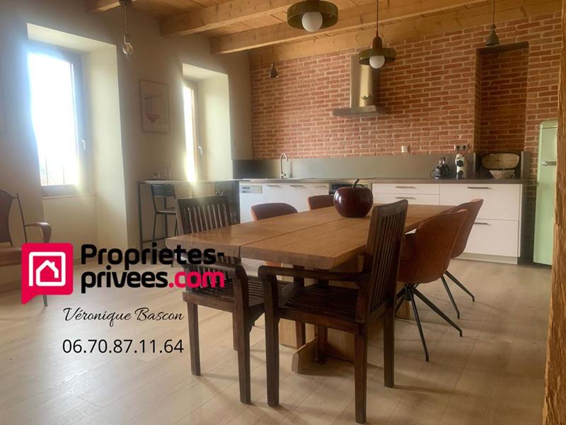 Maison - 210 m² - 8 pièces