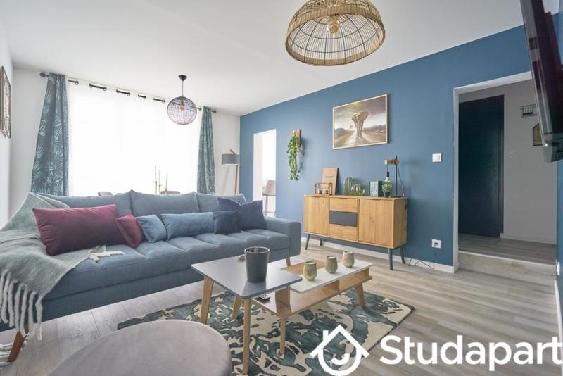 Chambre - 12 m² - 1 pièce