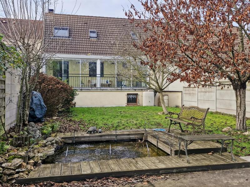 Maison - 115 m² - 6 pièces