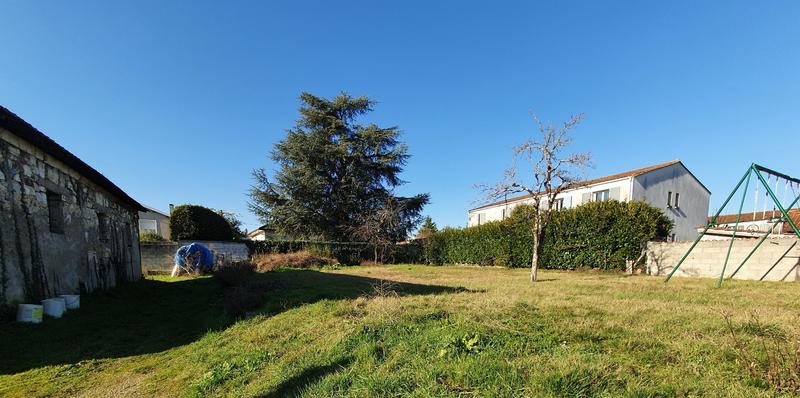 Grange - 121 m² - 1 pièce