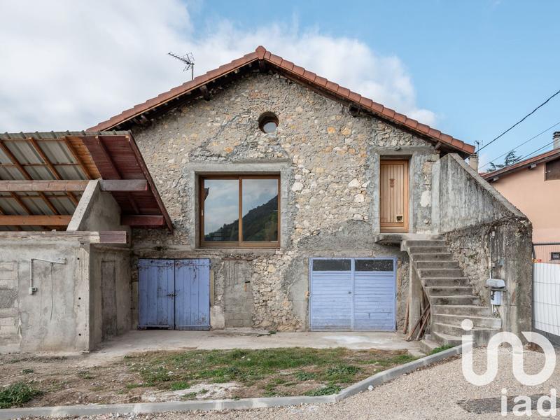 Maison - 110 m² - 4 pièces