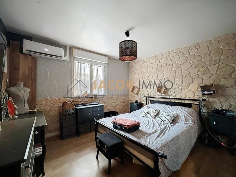 Maison - 176 m² - 8 pièces