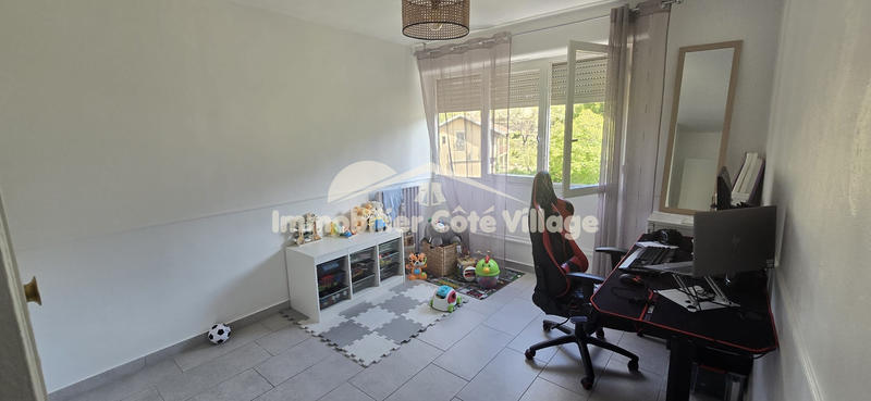 Appartement - 77 m² - 4 pièces