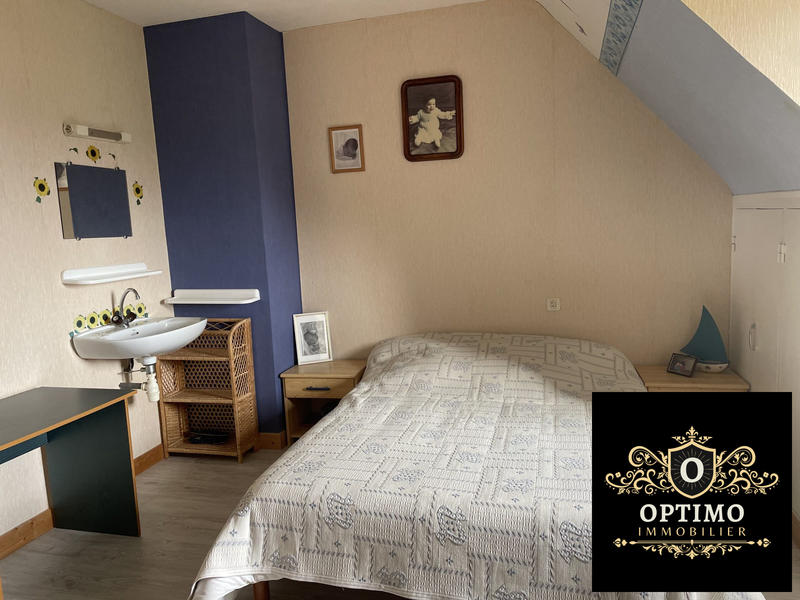 Maison - 210 m² - 8 pièces