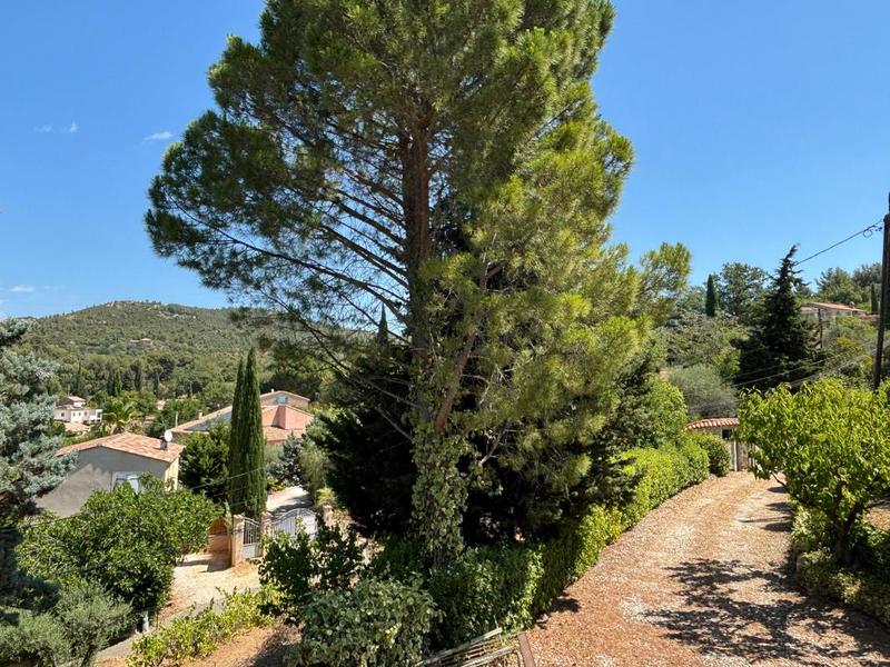 Villa - 90 m² - 4 pièces