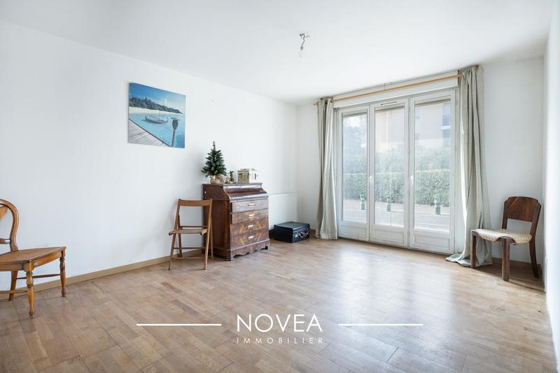 Maison - 270 m² - 5 pièces