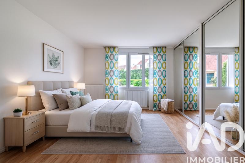 Maison - 182 m² - 8 pièces