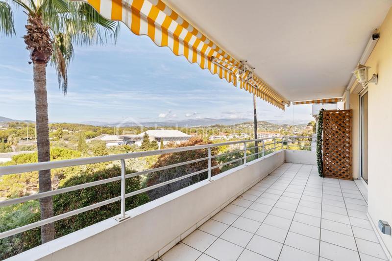 Appartement - 92 m² - 4 pièces