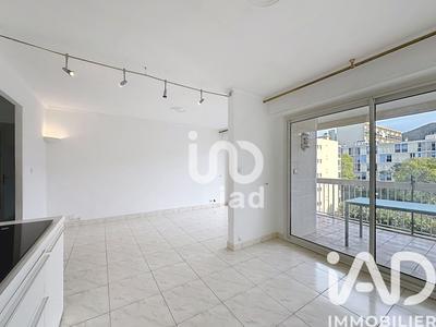 Appartement - 85 m² - 4 pièces